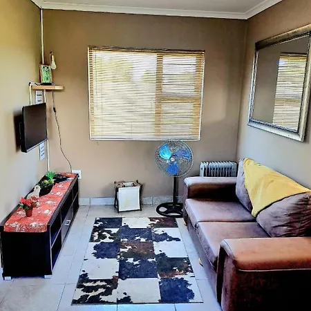 Theescombe Accomodation Port Elizabeth Exterior foto